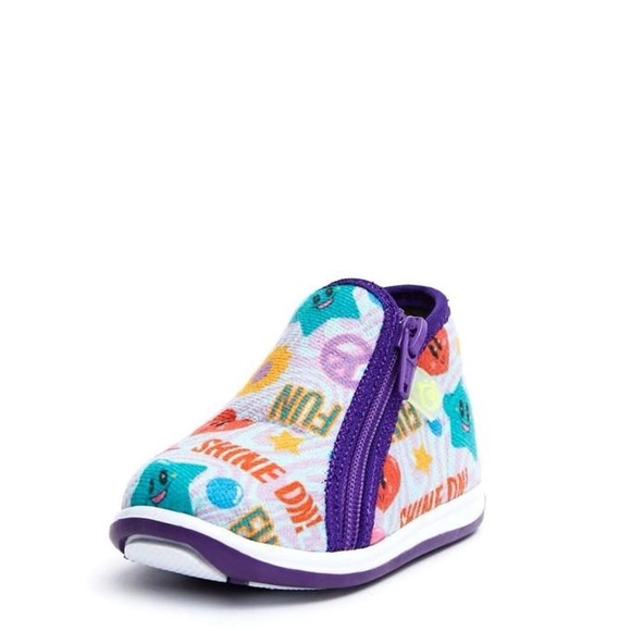 New Soft Shoes with Zipper - Picture 1 of 9